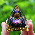 Orgonite Pyramide Ambre Onyx "Rayon de Lumière" Image