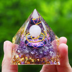 Orgonite Pyramide Améthyste et Kunzite "Amour Céleste" Image