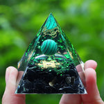 Orgonite Pyramide Malachite "Oasis de Transformation" Image