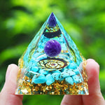 Orgonite Pyramide Turquoise Améthyste "Harmonie Céleste" Image